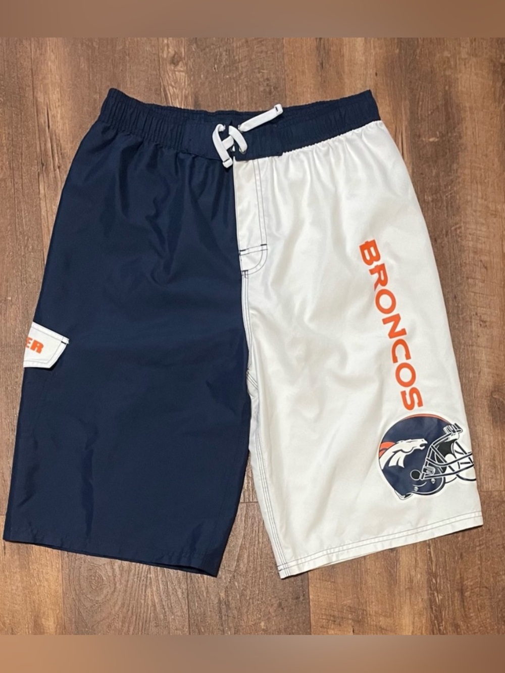 NFL Denver Broncos 2012 Youth XL swim shorts trunks size 18/20 or men’s M